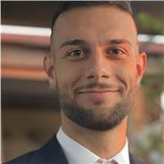 28 anni, laureato, insegno matematica per università, superiori e medie a Roma, a domicilio/ a casa mia/ online. Non perdere tempo, cominciamo subito!